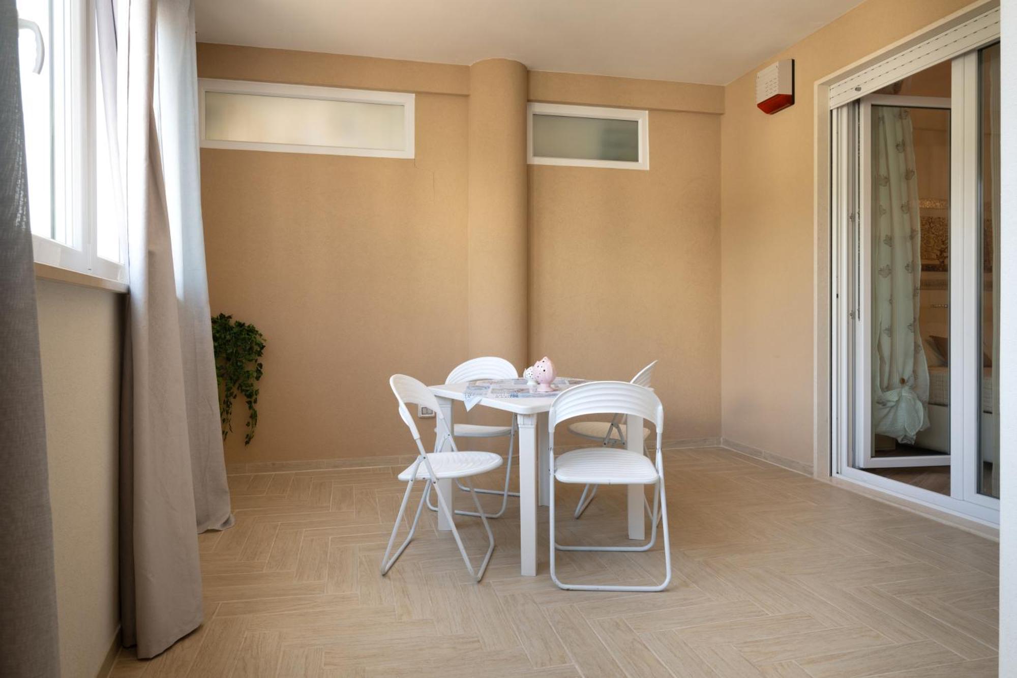 Monopoli Favolosa - Spacious 100Mq Apt. W/ Parking Exterior foto
