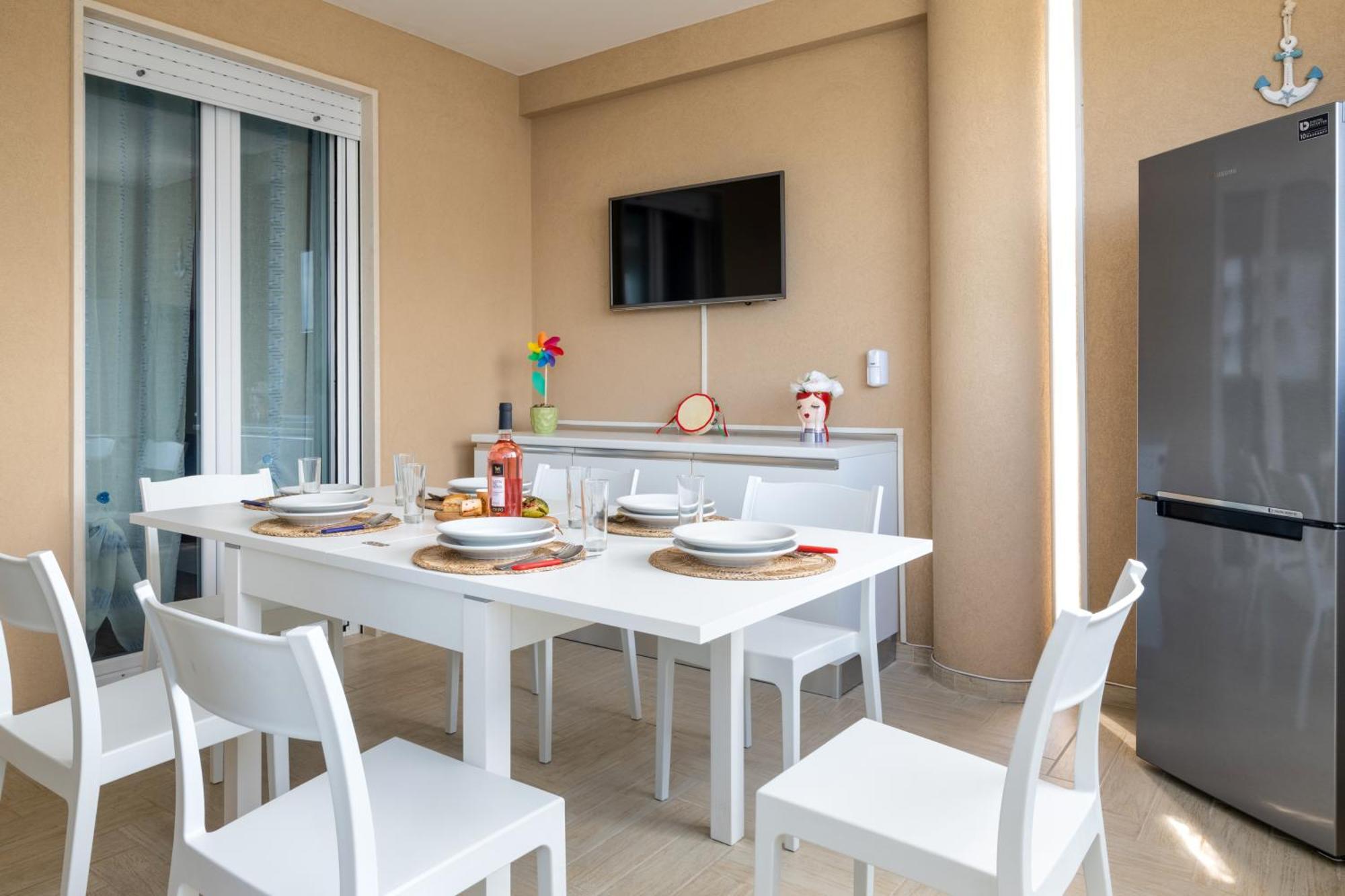 Monopoli Favolosa - Spacious 100Mq Apt. W/ Parking Exterior foto